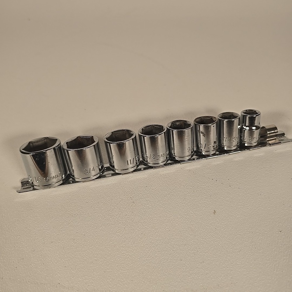 3/8" Drive 8-PC Chrome 6 Point Socket Set 3/8"-13/16" Made in Taiwan
